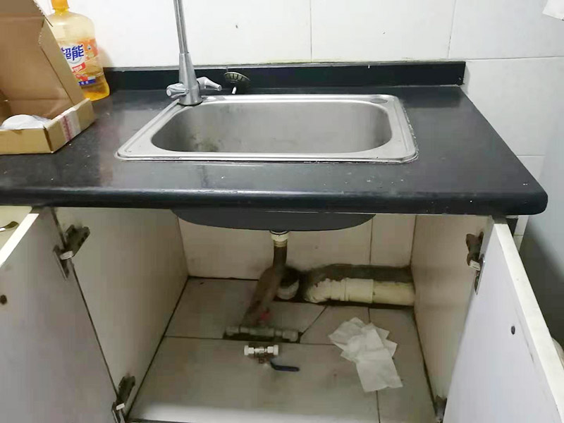 安裝燈具的師傅電話，吊燈、客廳燈和壁燈分別有什么安裝不同之處