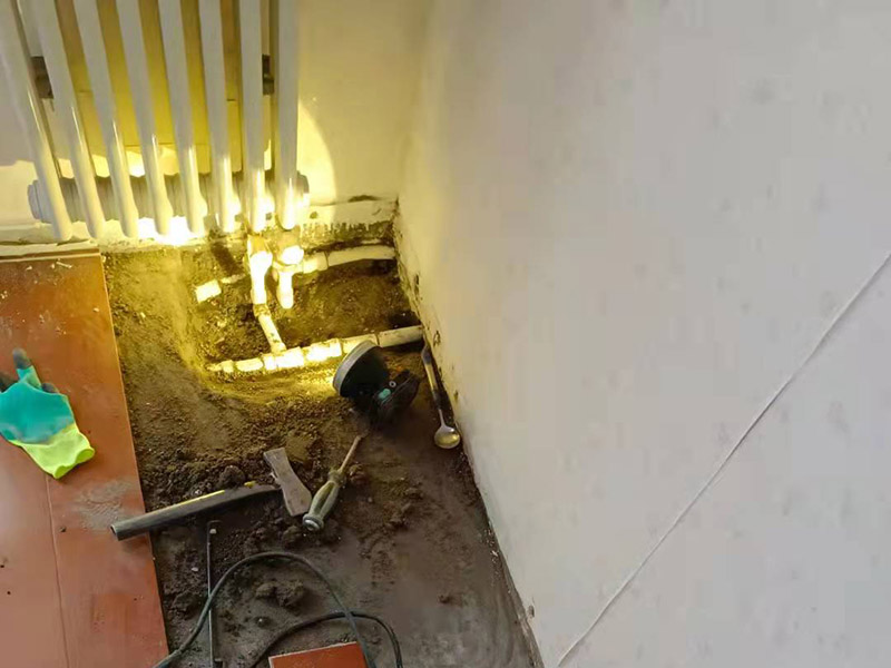 室內暖氣管道漏水維修
