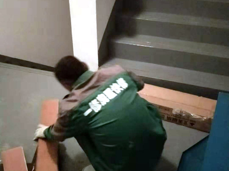常熟粉刷墻壁要注意什么，常熟粉刷墻壁后又起皮發霉開裂怎么辦