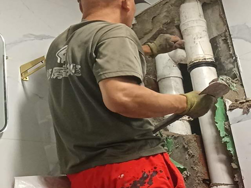 pvc水管接頭處輕微漏水，廚房pvc